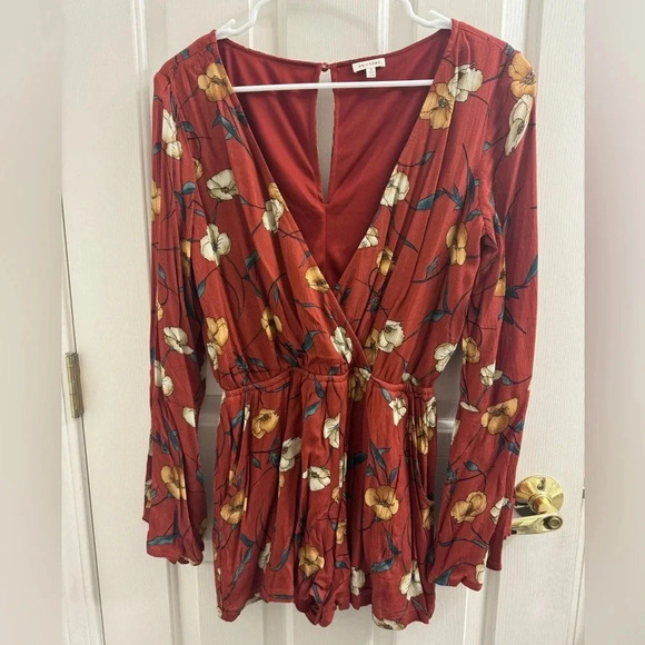 Fall floral long sleeve romper en crème size small - Picture 1 of 9